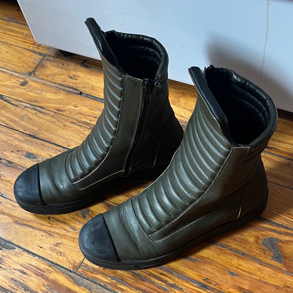 Marcella Journey Boots size 9